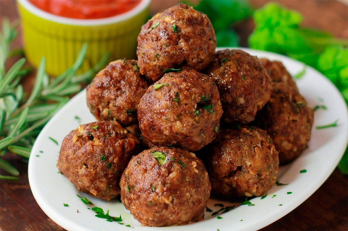 Bolinho de carne moída
