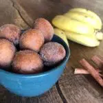 Bolinho de chuva com banana