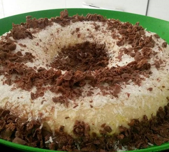 Bolo de prestígio simples