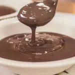 Mingau de chocolate