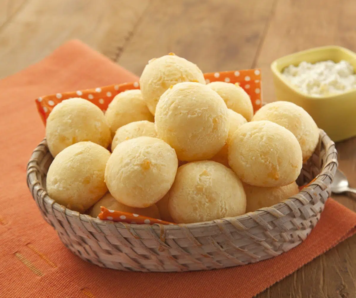 Pão de queijo tradicional