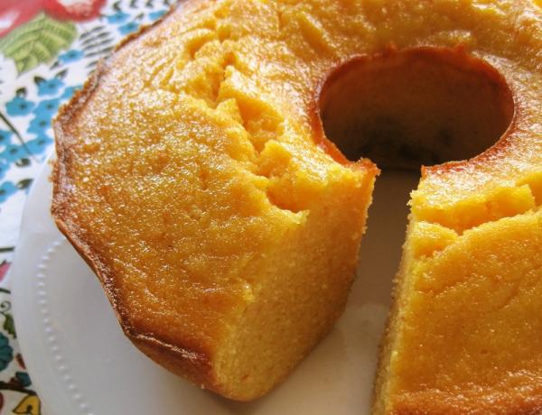 Bolo de fubá simples