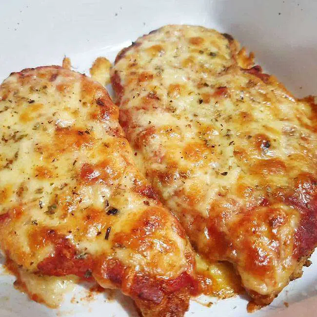 Filé de frango a parmegiana