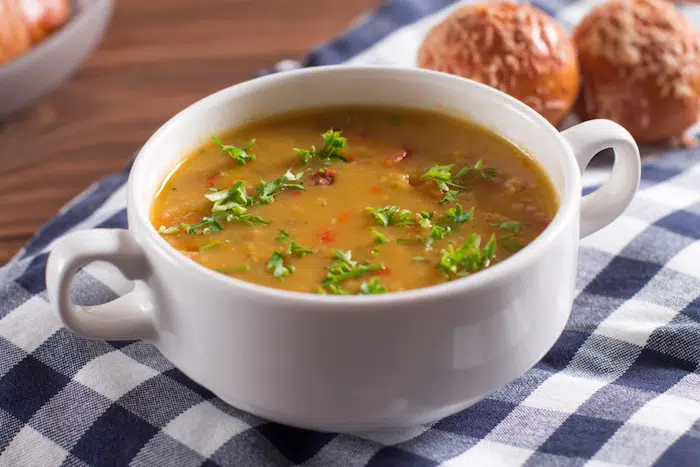 Caldo de Macaxeira com Charque